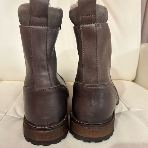 Stylish boots - Picture 3 of 9